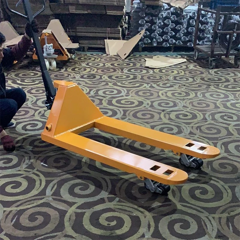 real photos 2T hand pallet truck made inchina real photos 2T hand pallet truck made inchina